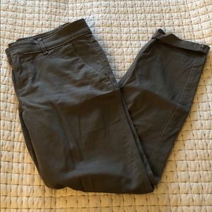 Loft Chinos